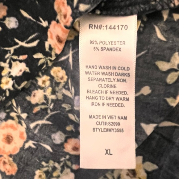 MODERN ATTRACTION Women’s floral tank dual strap vShaped size XL - Picture 7 of 8